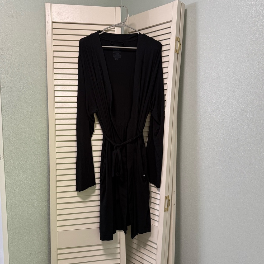 MeUndies Black Long Sleeve Robe